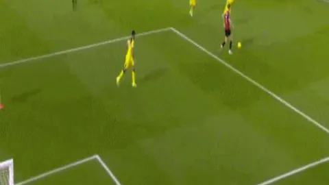 西班牙大胜挪威3-0，何塞卢首开记录！哈兰德缺阵，厄德高独木难支，欧洲预选赛首轮战报揭晓！